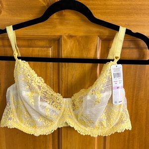 NWT Wacoal yellow lace bra 38D